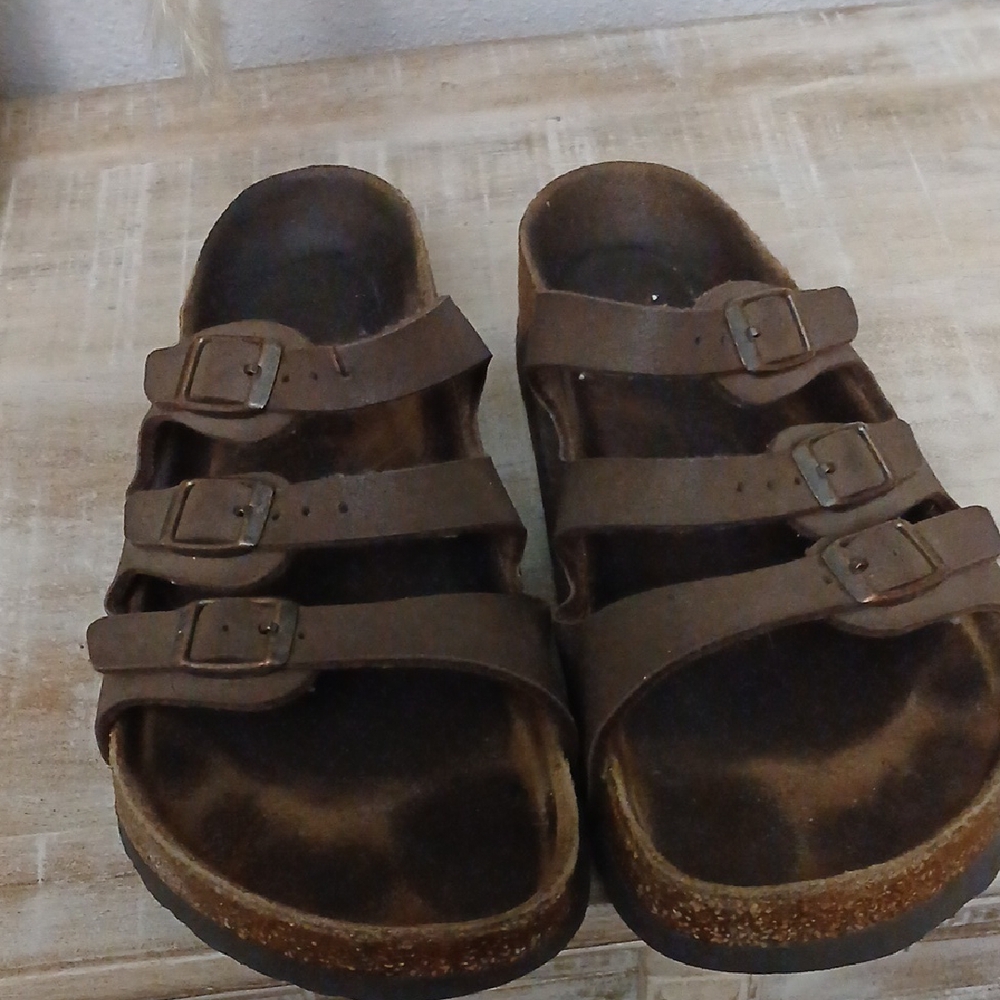 Birkenstock 38 Triple strap Brown Leather Size 7 / 7.5  Women
